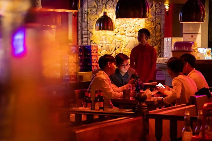 把小酒馆做到上市,海伦司除了流量还有什么?